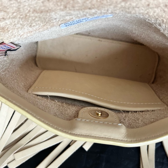 Dooney & Bourke fringe purse - Picture 6 of 6